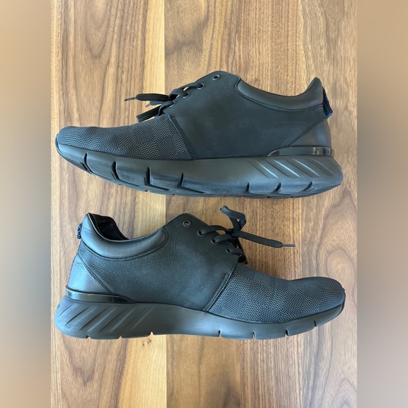 Louis Vuitton Black Damier Fastlane Sneaker - Picture 2 of 5